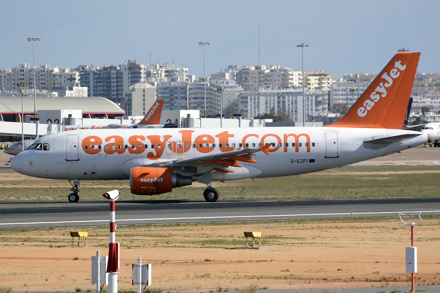 G-EZFI (3888) 2009 Airbus A319-111