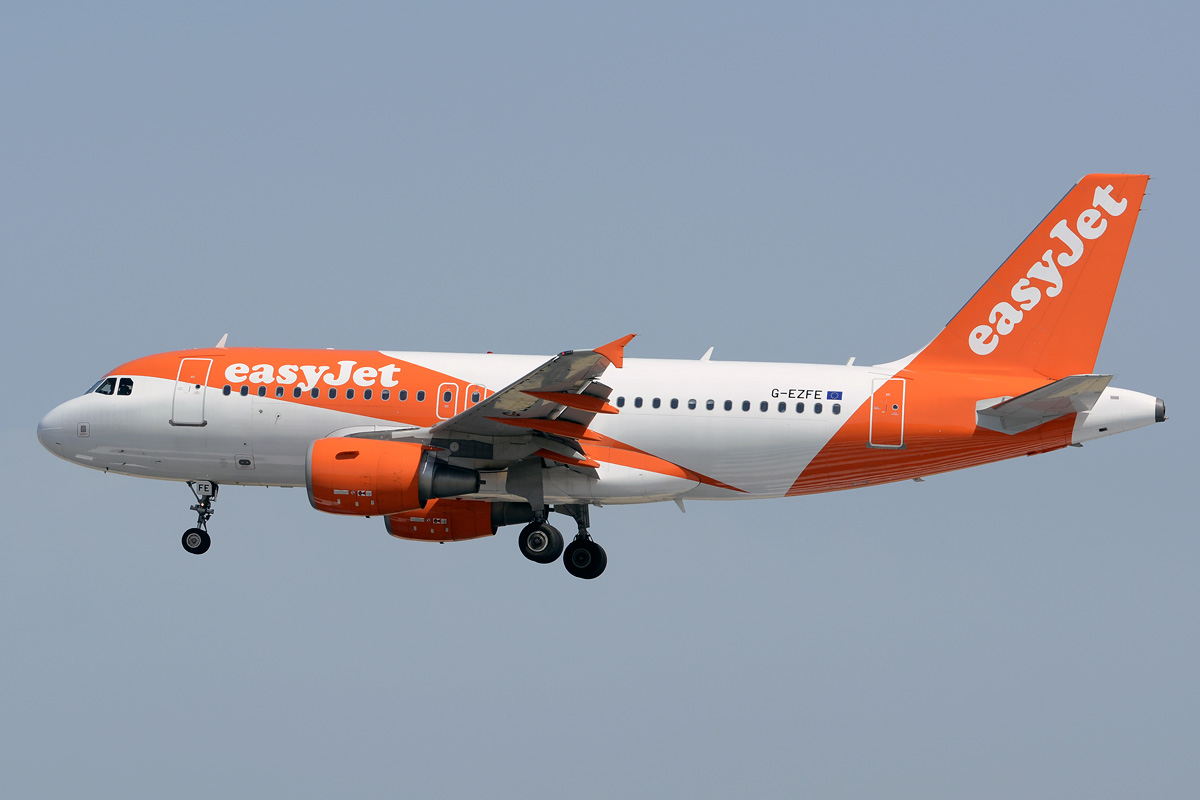 G-EZFE (3824) 2009 Airbus A319-111