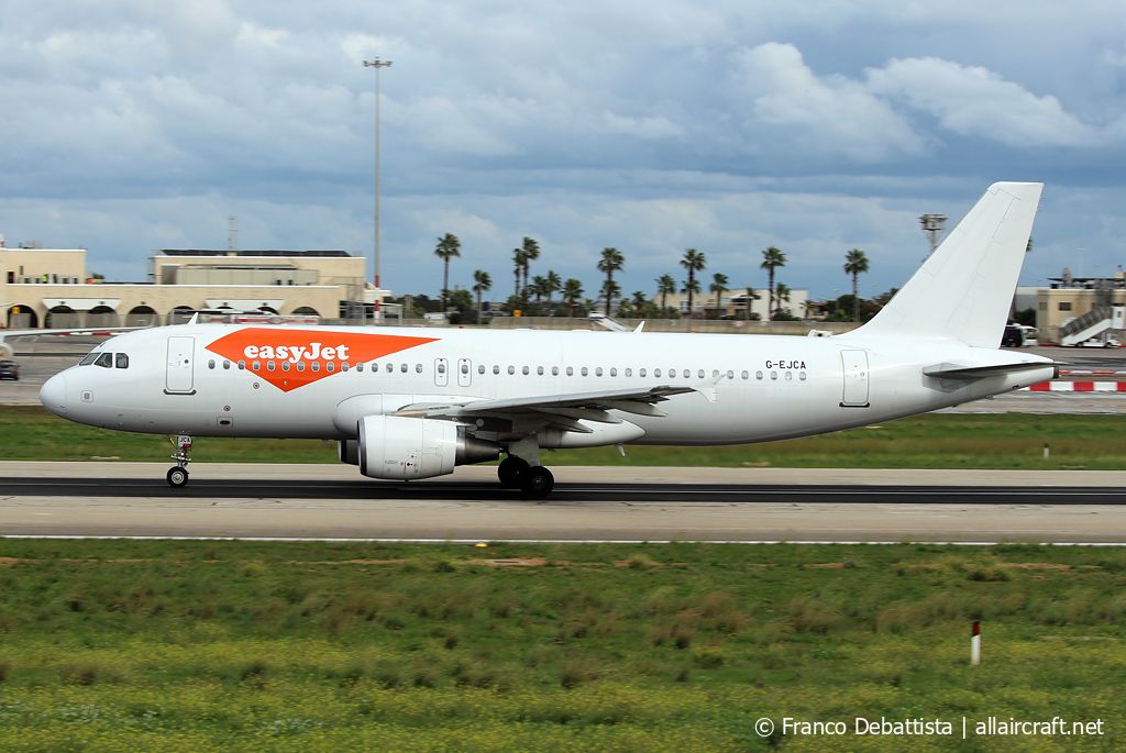 G-EJCA (5874) 2013 Airbus A320-214