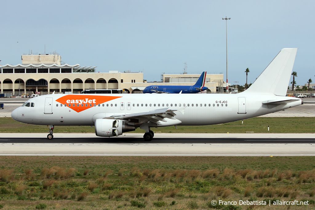 G-EJCC (6004) 2014 Airbus A320-214