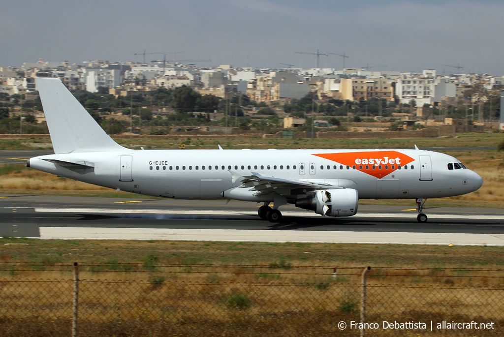 G-EJCE (6107) 2014 Airbus A320-214