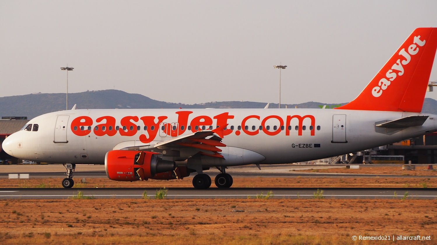 G-EZBE (2884) 2006 Airbus A319-111