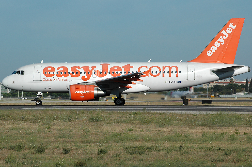 G-EZBH (2959) 2006 Airbus A319-111