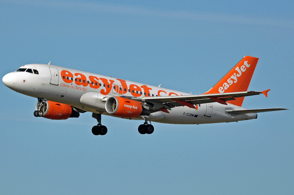 G-EZBW (3134) 2007 Airbus A319-111
