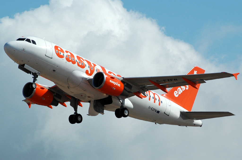 G-EZFN (4076) 2009 Airbus A319-111