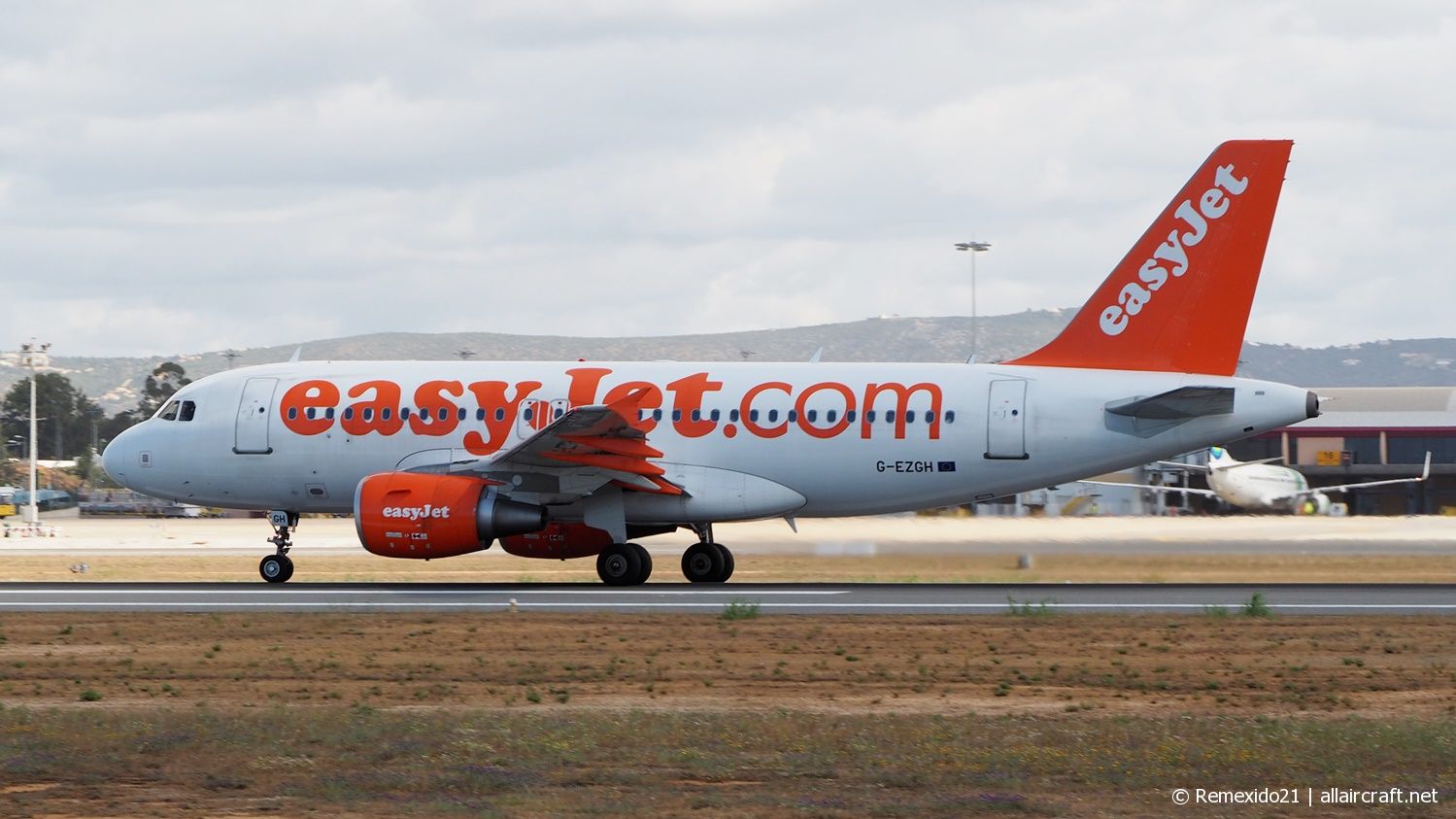 G-EZGH (4667) 2011 Airbus A319-111