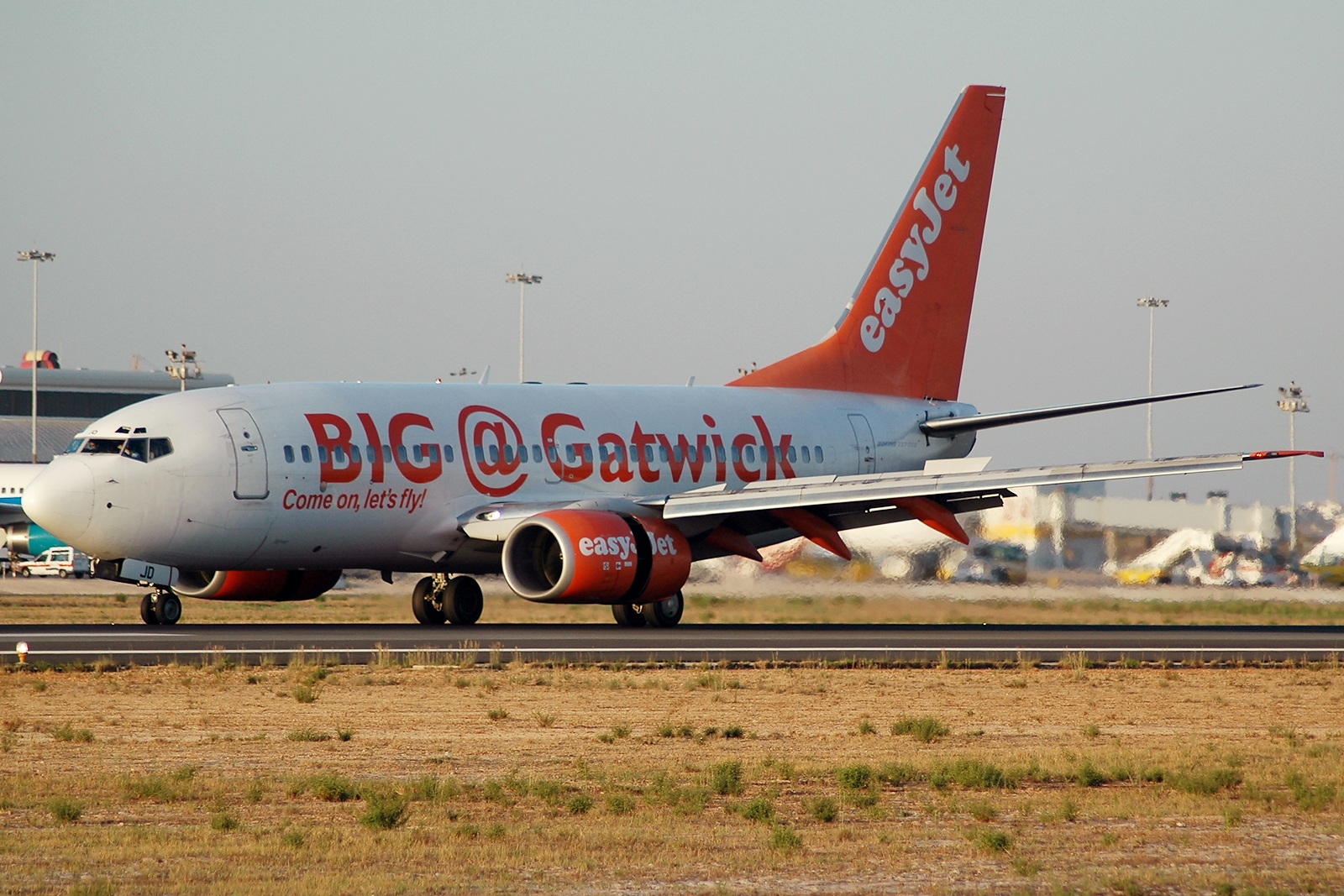 G-EZJD (30242) 2001 Boeing 737-73V