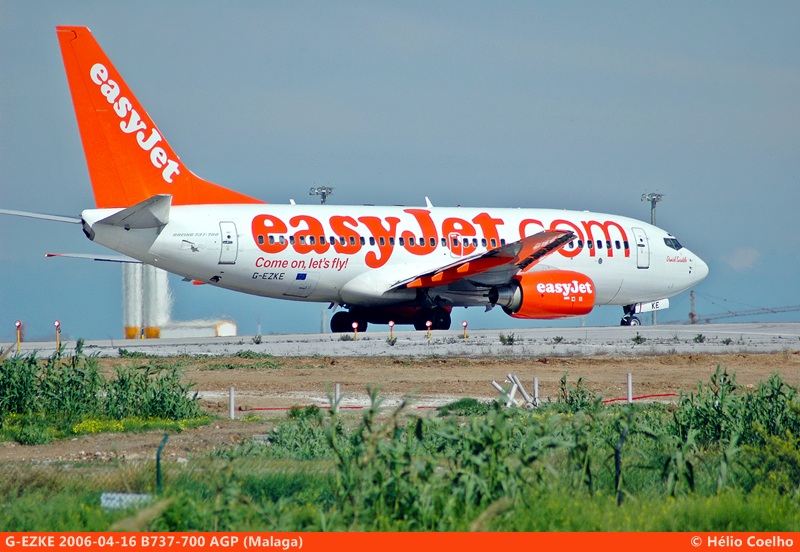 G-EZKE (32426) 2004 Boeing 737-73V