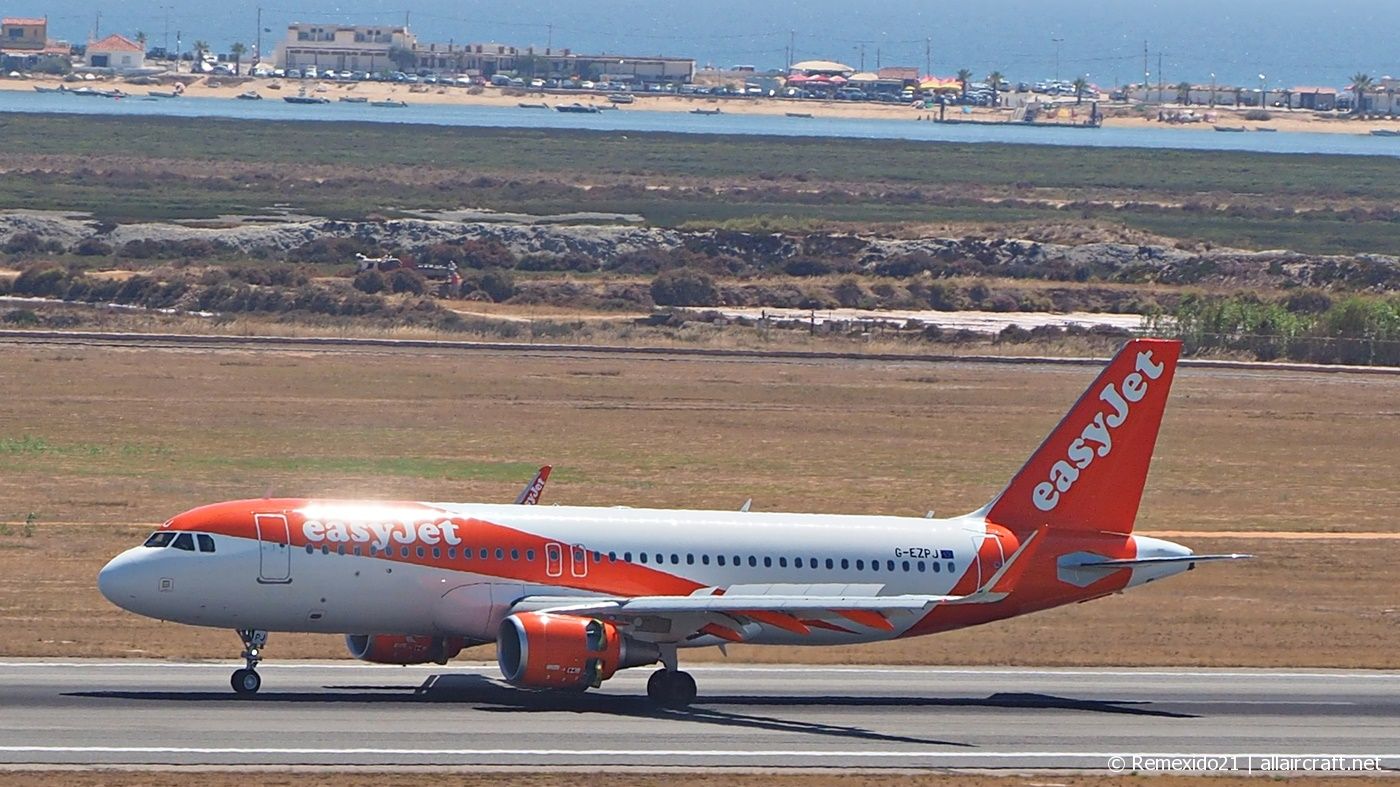 G-EZPJ (7132) 2016 Airbus A320-214