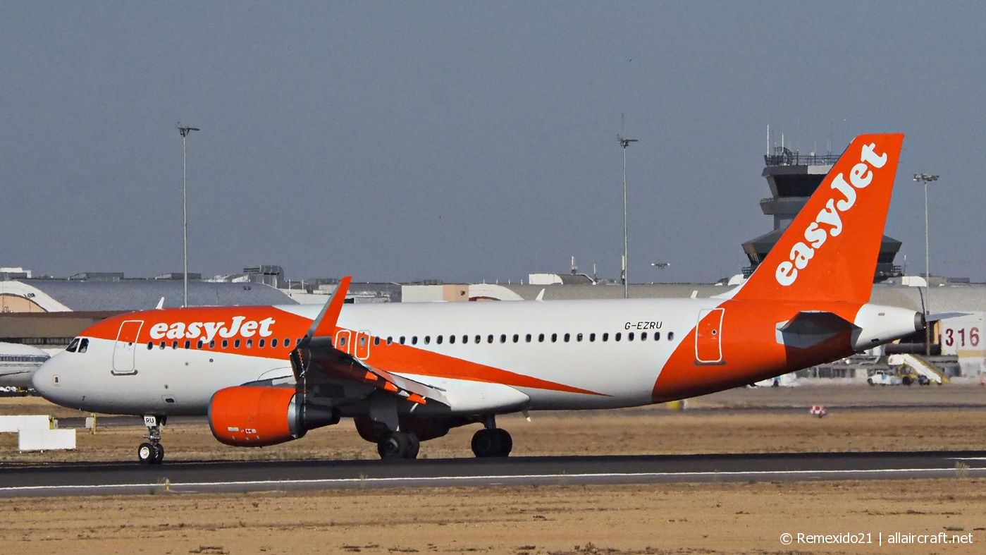 G-EZRU (8165) 2018 Airbus A320-214(WL)