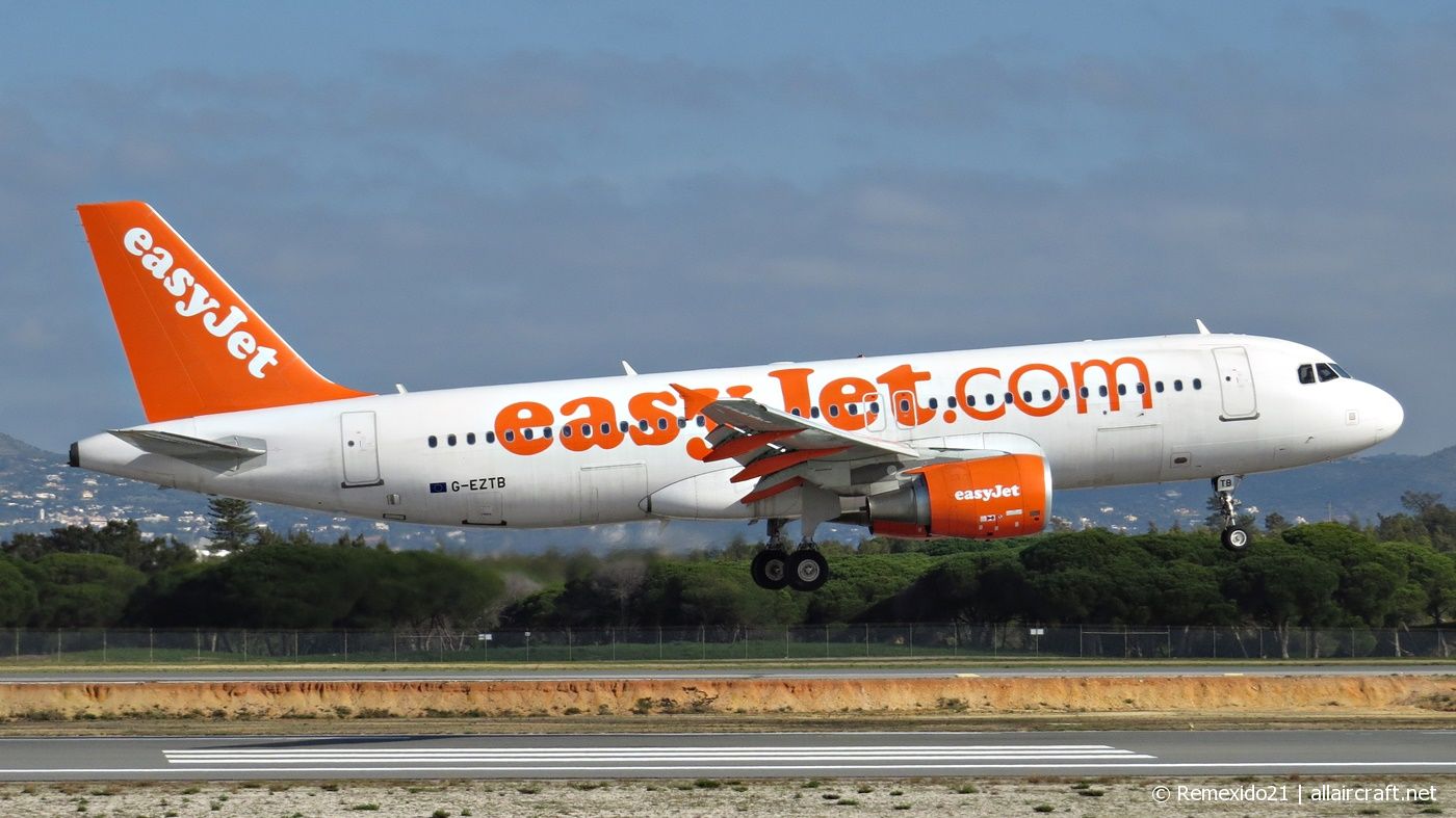 G-EZTB (3843) 2009 Airbus A320-214
