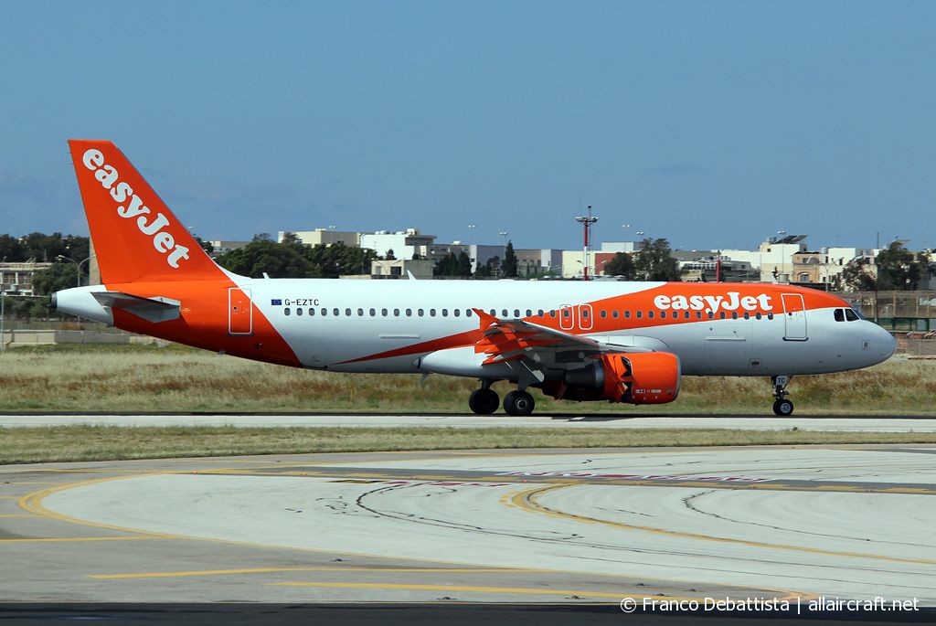 G-EZTC (3871) 2009 Airbus A320-214