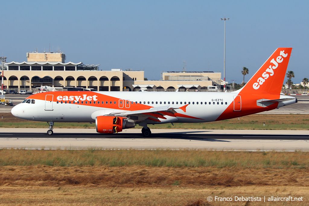 G-EZTC (3871) 2009 Airbus A320-214
