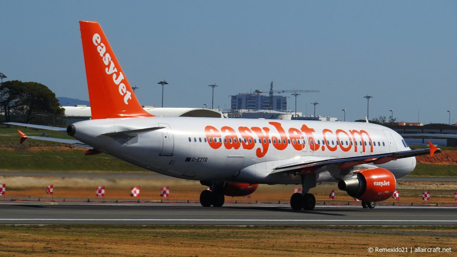 G-EZTR (4179) 2010 Airbus A320-214