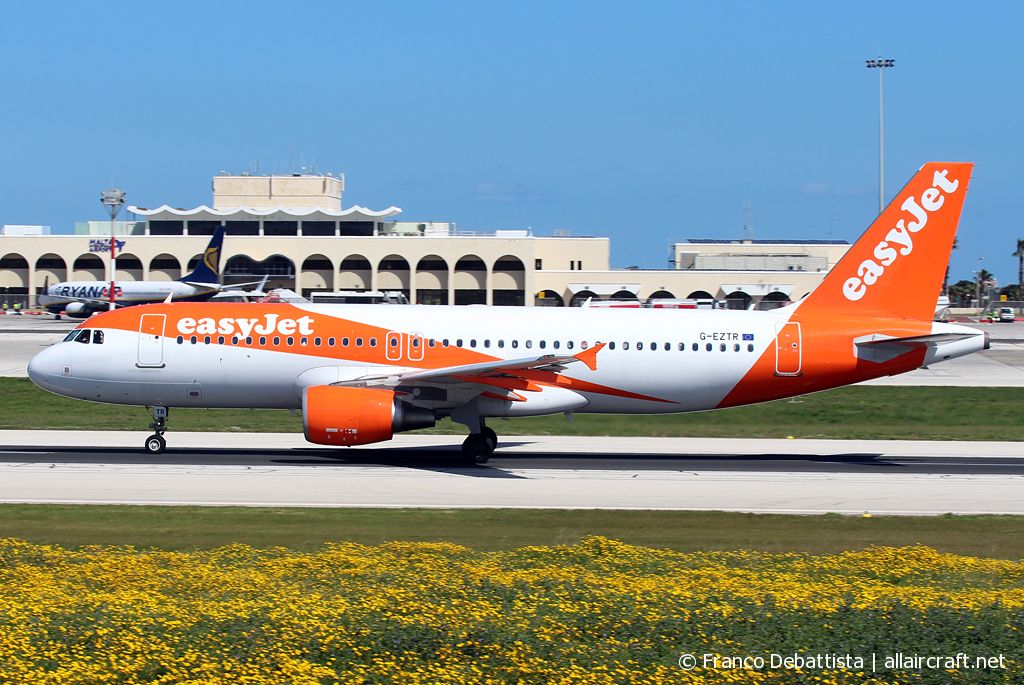 G-EZTR (4179) 2010 Airbus A320-214