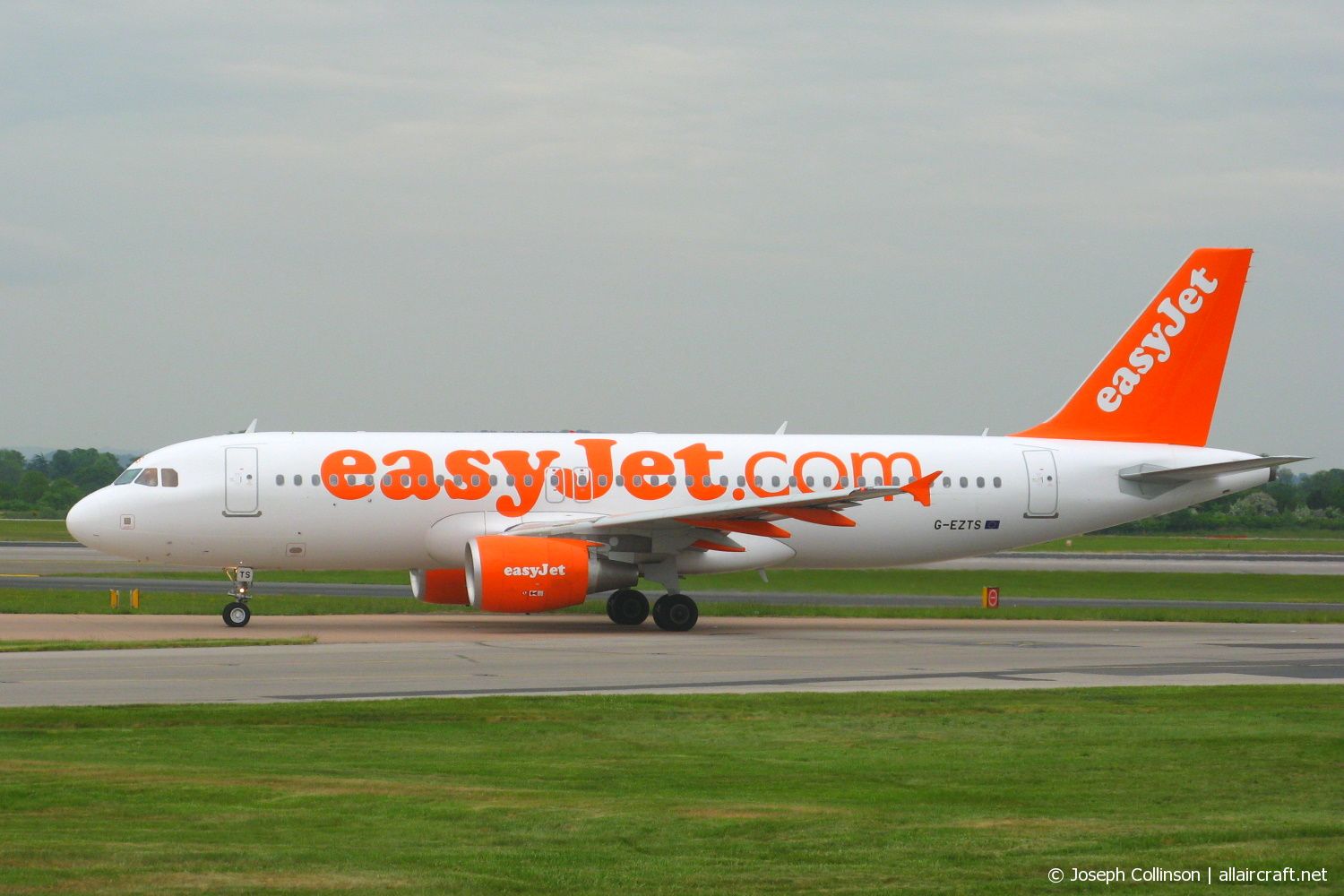 G-EZTS (4196) 2010 Airbus A320-214
