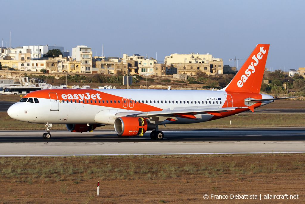 G-EZTT (4219) 2010 Airbus A320-214