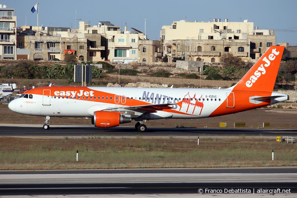G-EZUC (4591) 2011 Airbus A320-214