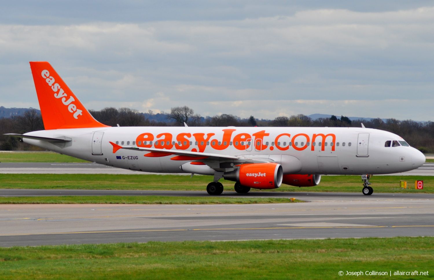 G-EZUG (4680) 2011 Airbus A320-214
