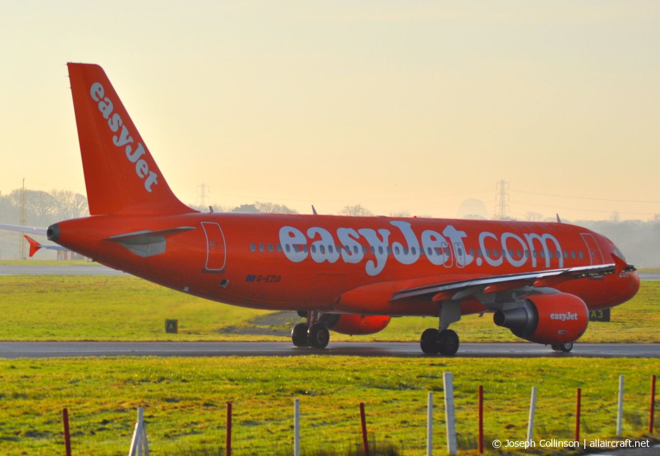 G-EZUI (4721) 2011 Airbus A320-214