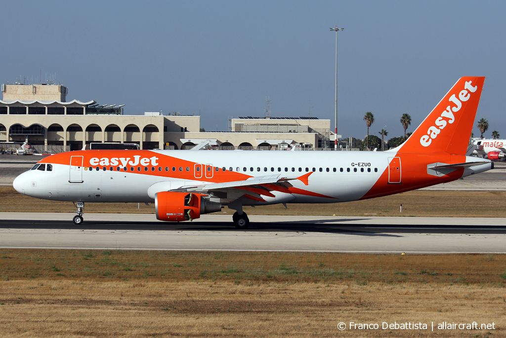 G-EZUO (5052) 2012 Airbus A320-214