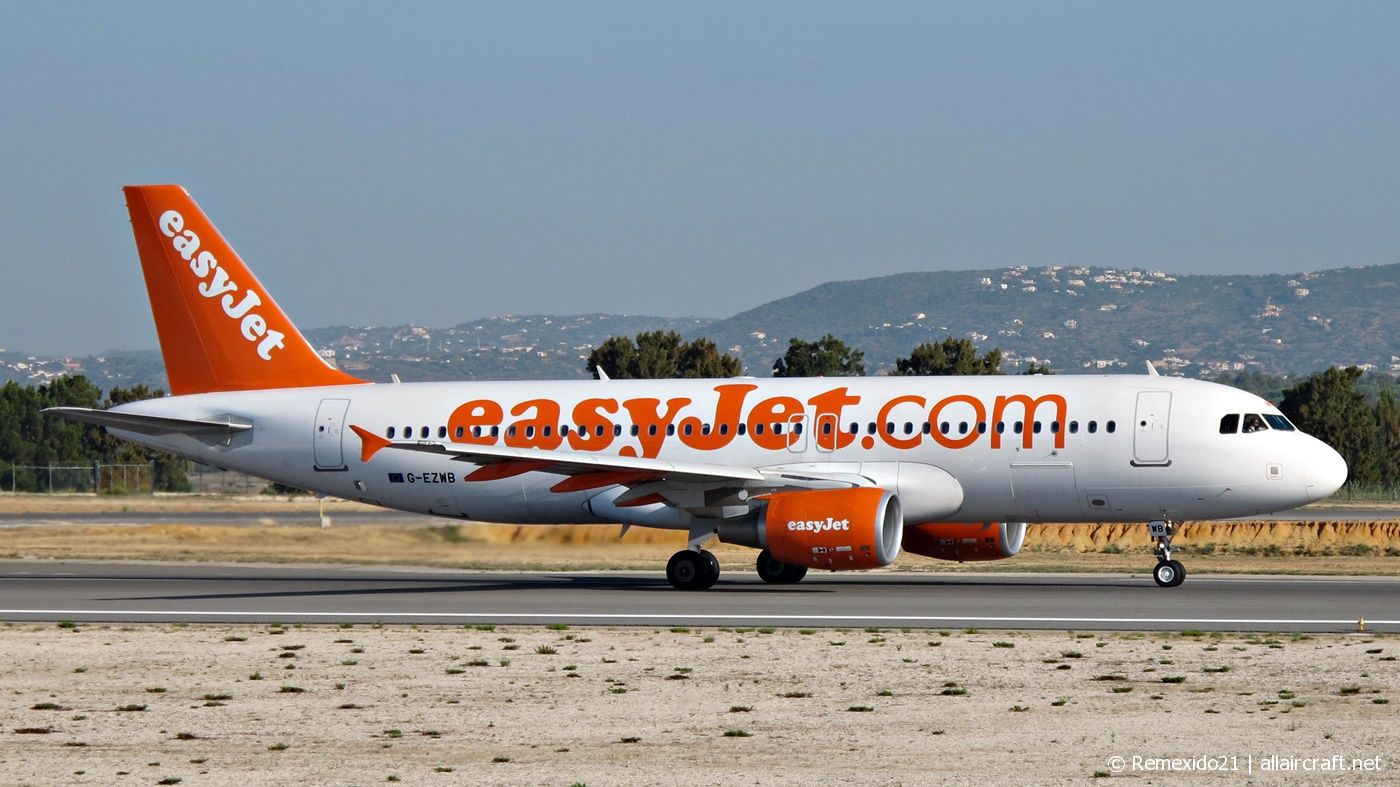 G-EZWB (5224) 2012 Airbus A320-214