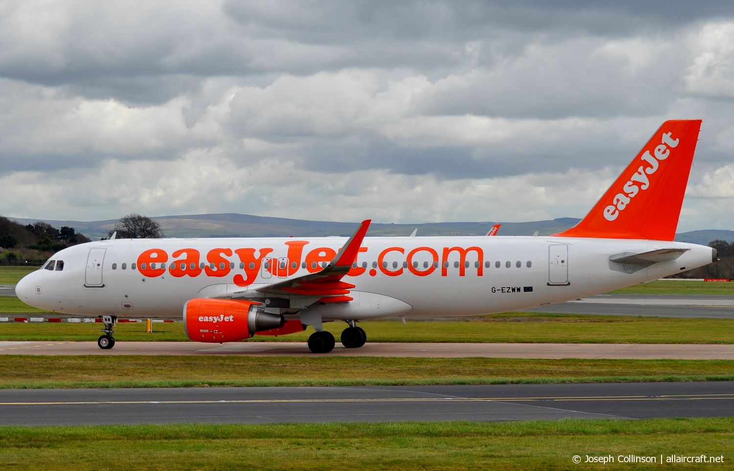 G-EZWW (6188) 2014 Airbus A320-214(WL)