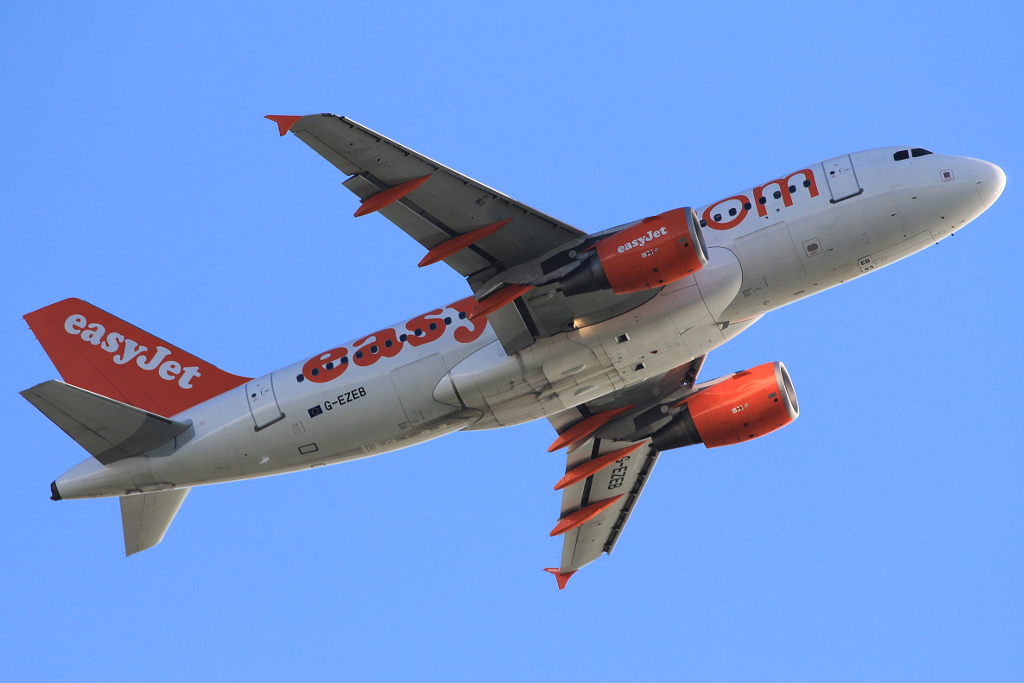 G-EZEB (2120) 2004 Airbus A319-111