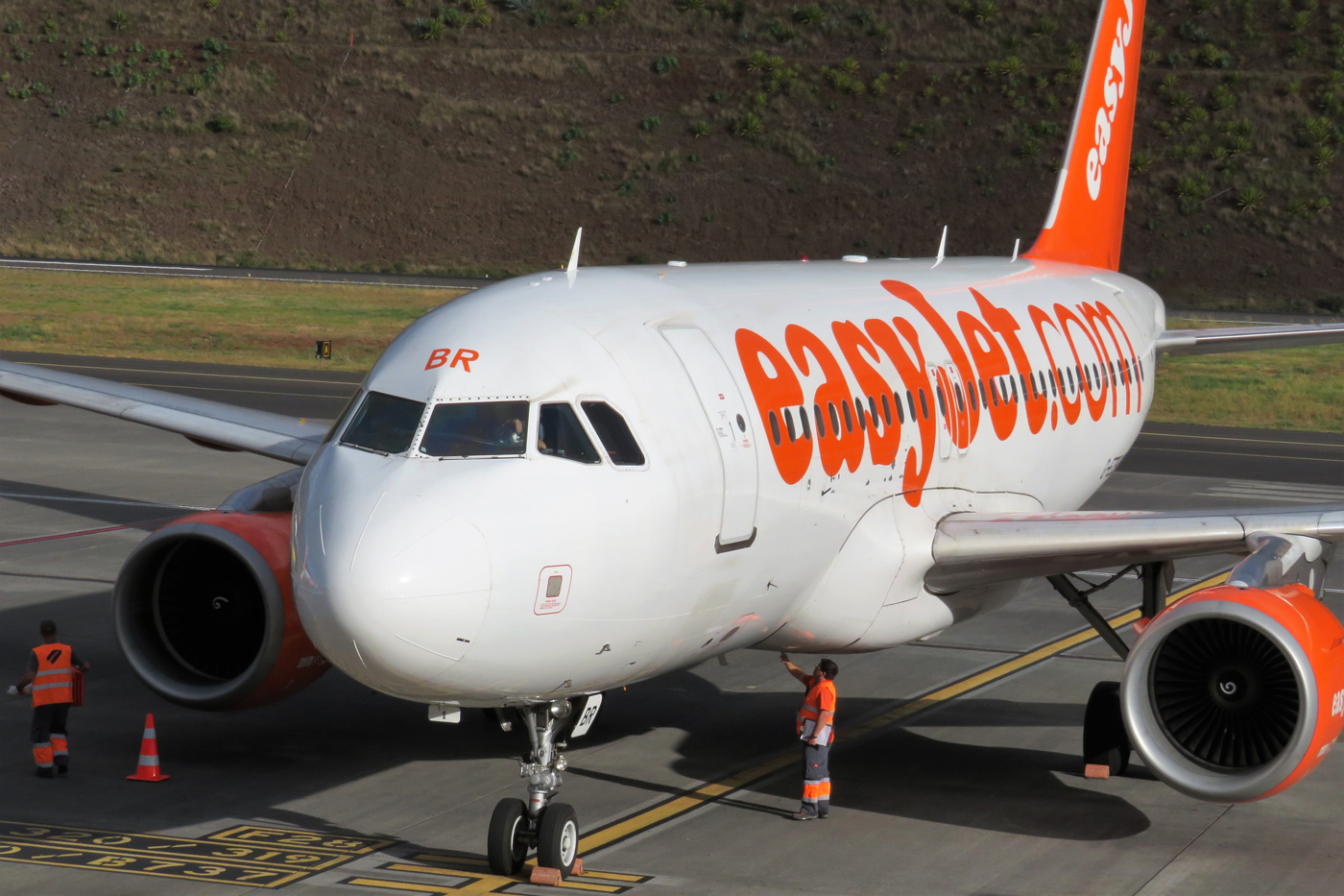 G-EZBR (3088) 2007 Airbus A319-111