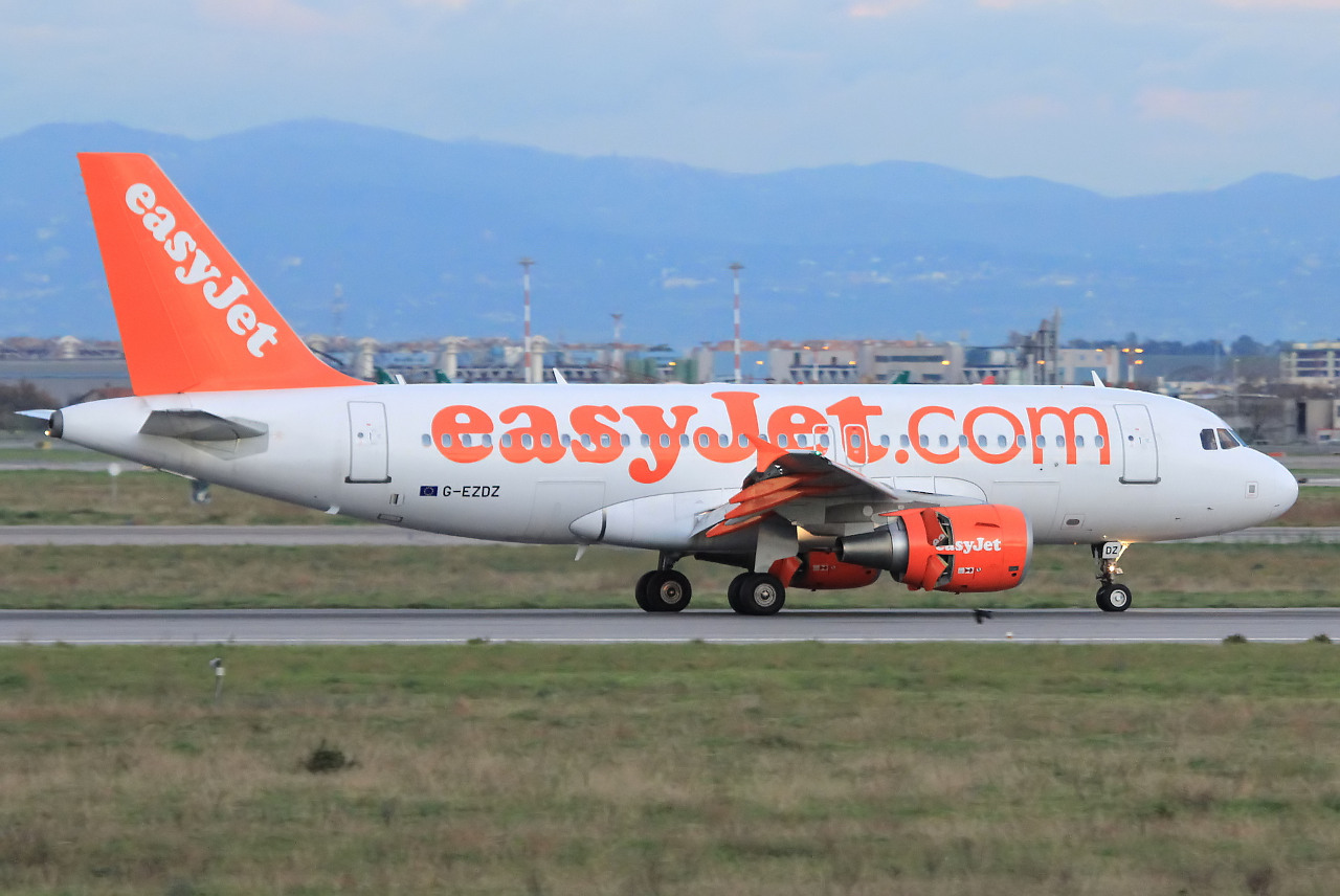 G-EZDZ (3774) 2009 Airbus A319-111
