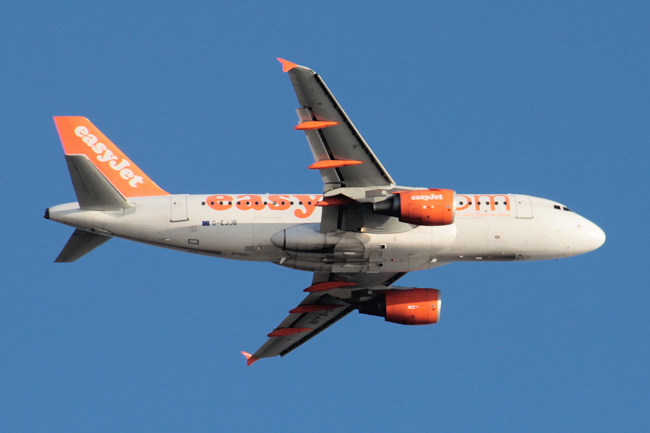 G-EJJB, (cn 2380), Airbus A319-111