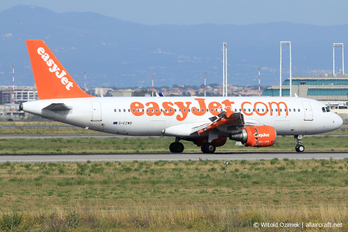 G-EZWB (5224) 2012 Airbus A320-214
