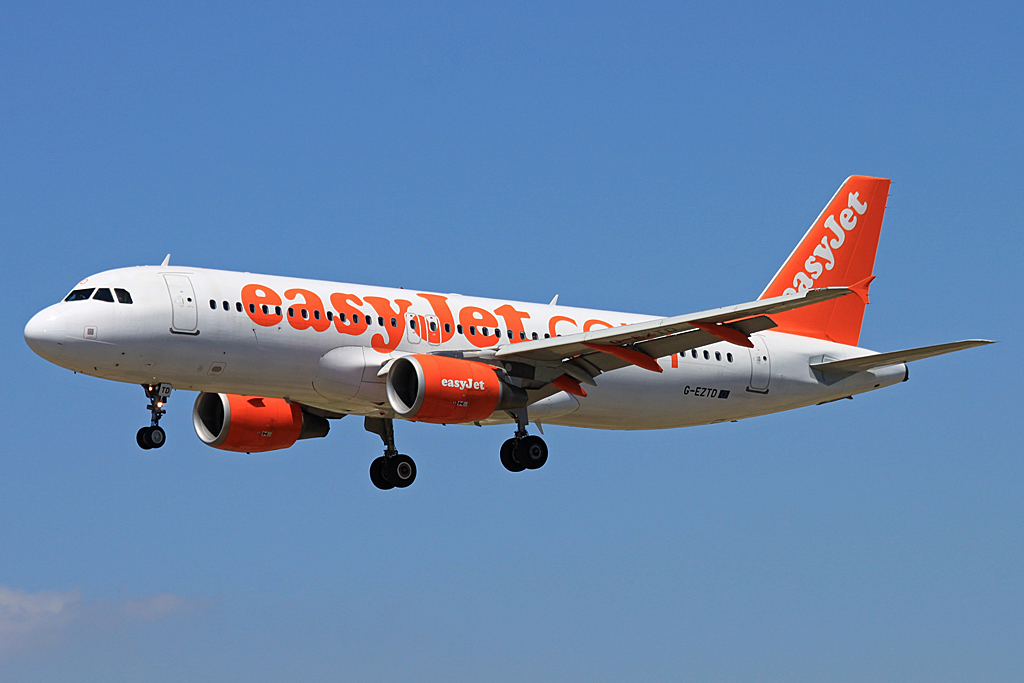 G-EZTD (3909) 2009 Airbus A320-214