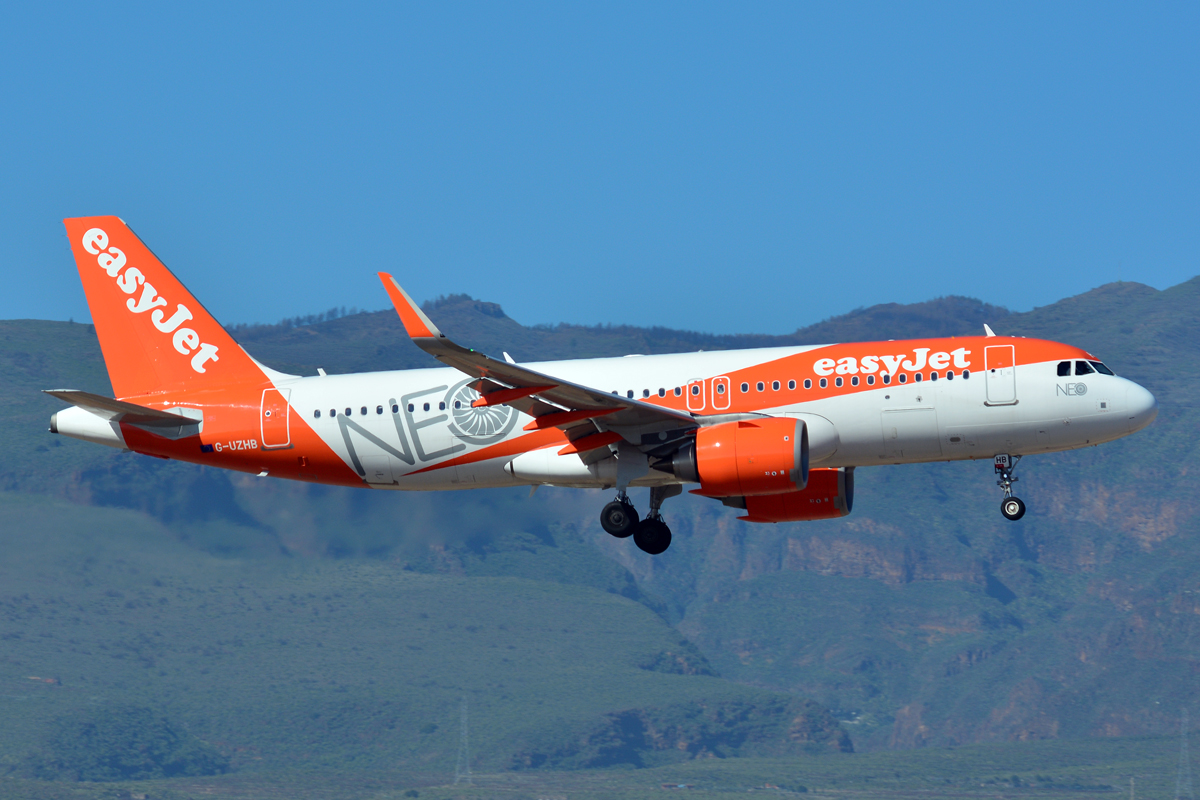 G-UZHB (7705) 2017 Airbus A320-251N