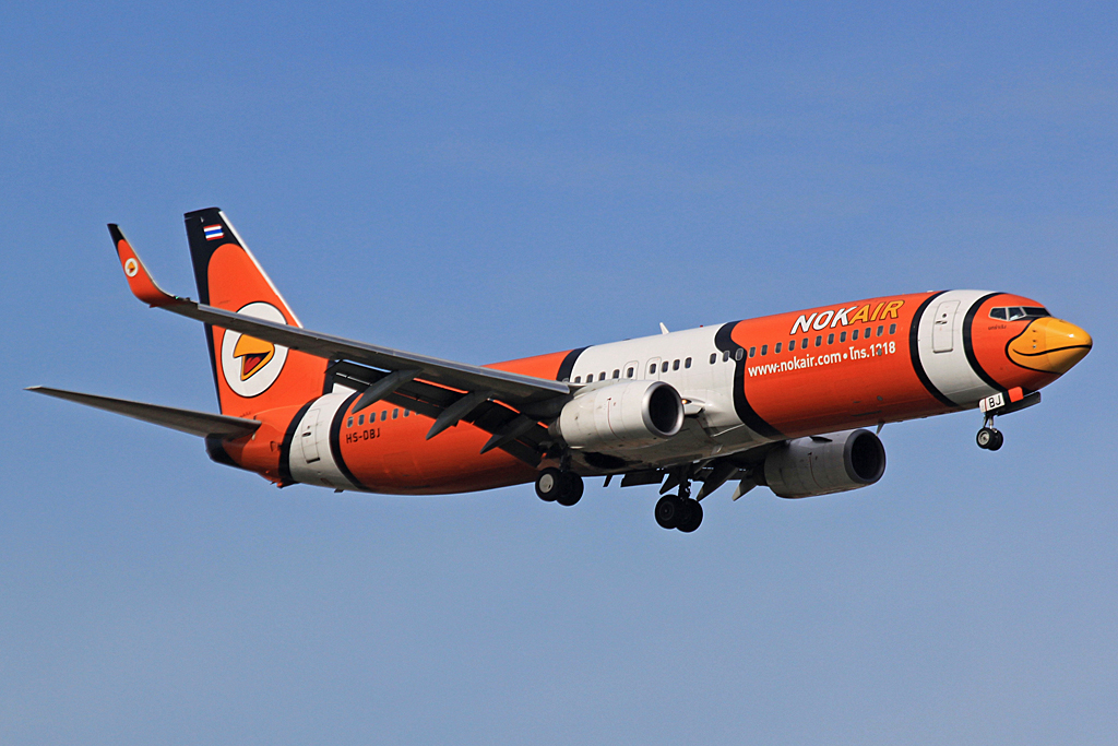 HS-DBJ (32616) 2002 Boeing 737-83N WL