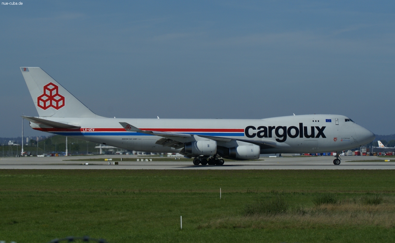 LX-UCV (33827) 2004 Boeing 747-4R7F
