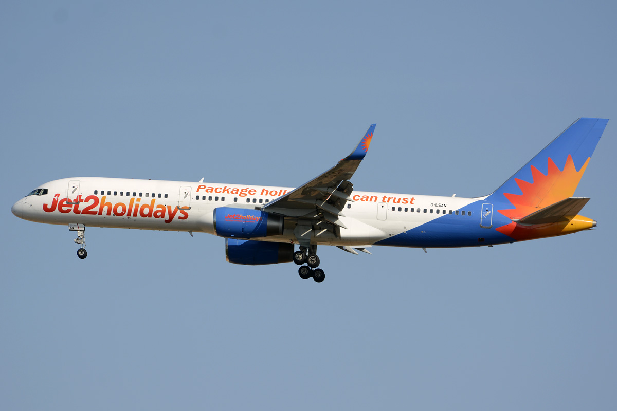 G-LSAN (26635) 1994 Boeing 757-2K2(WL)