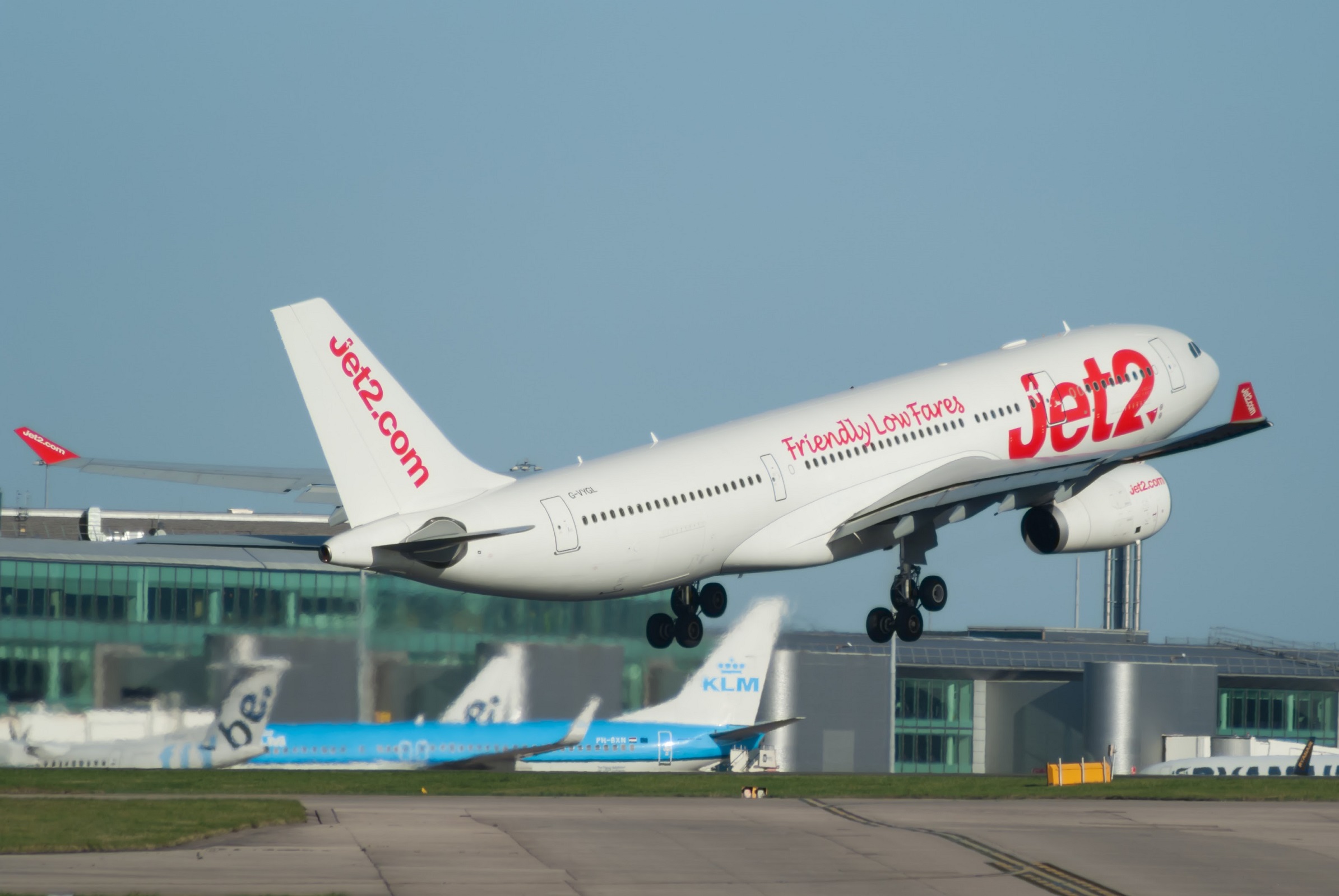 G-VYGL (1555) 2014 Airbus A330-243