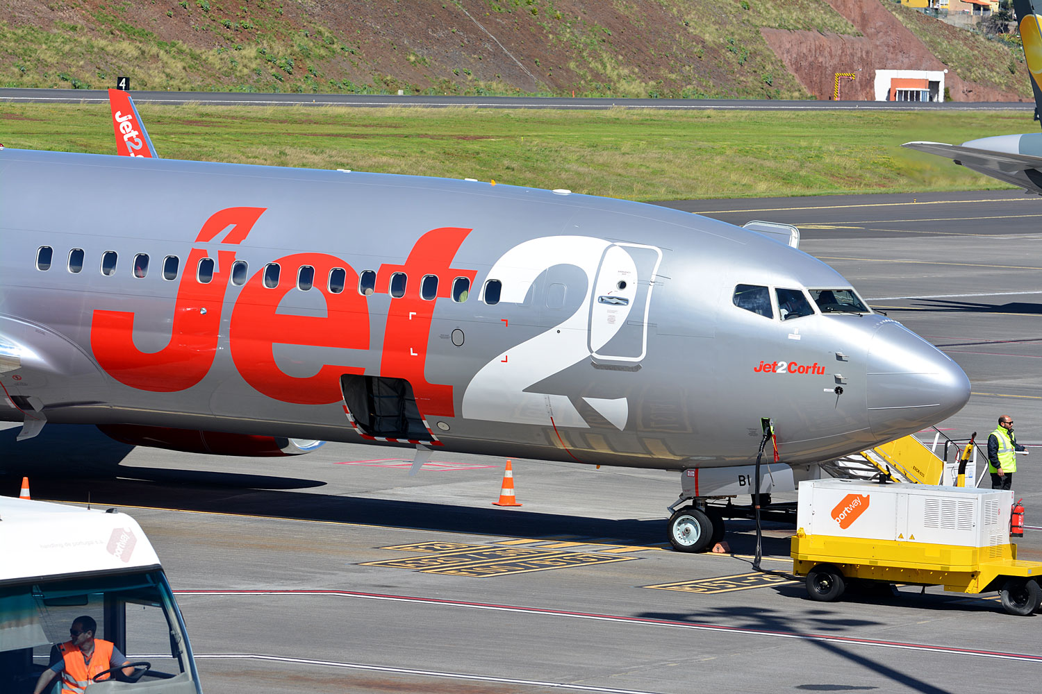 G-JZBI (63166) 2018 Boeing 737-8MG WL