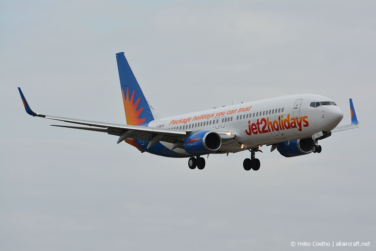 G-DRTH (33828) 2006 Boeing 737-8BK(WL)