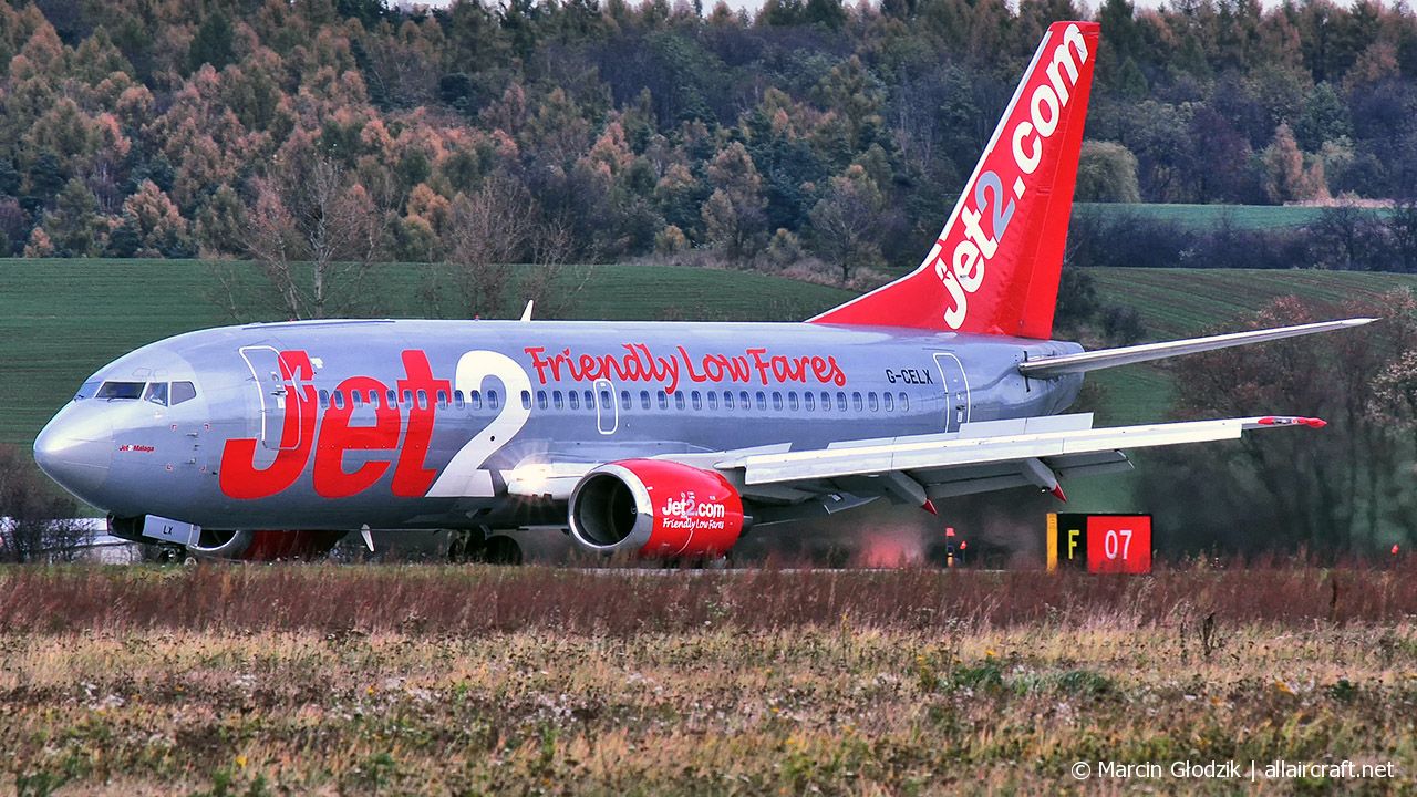 G-CELX (23654) 1986 Boeing 737-377(QC)