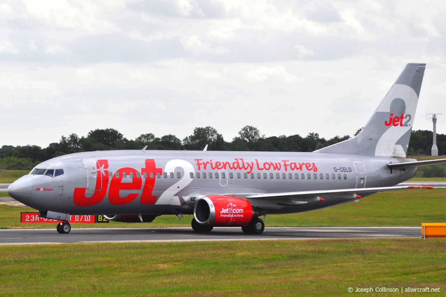 G-CELD (23832) 1987 Boeing 737-33A