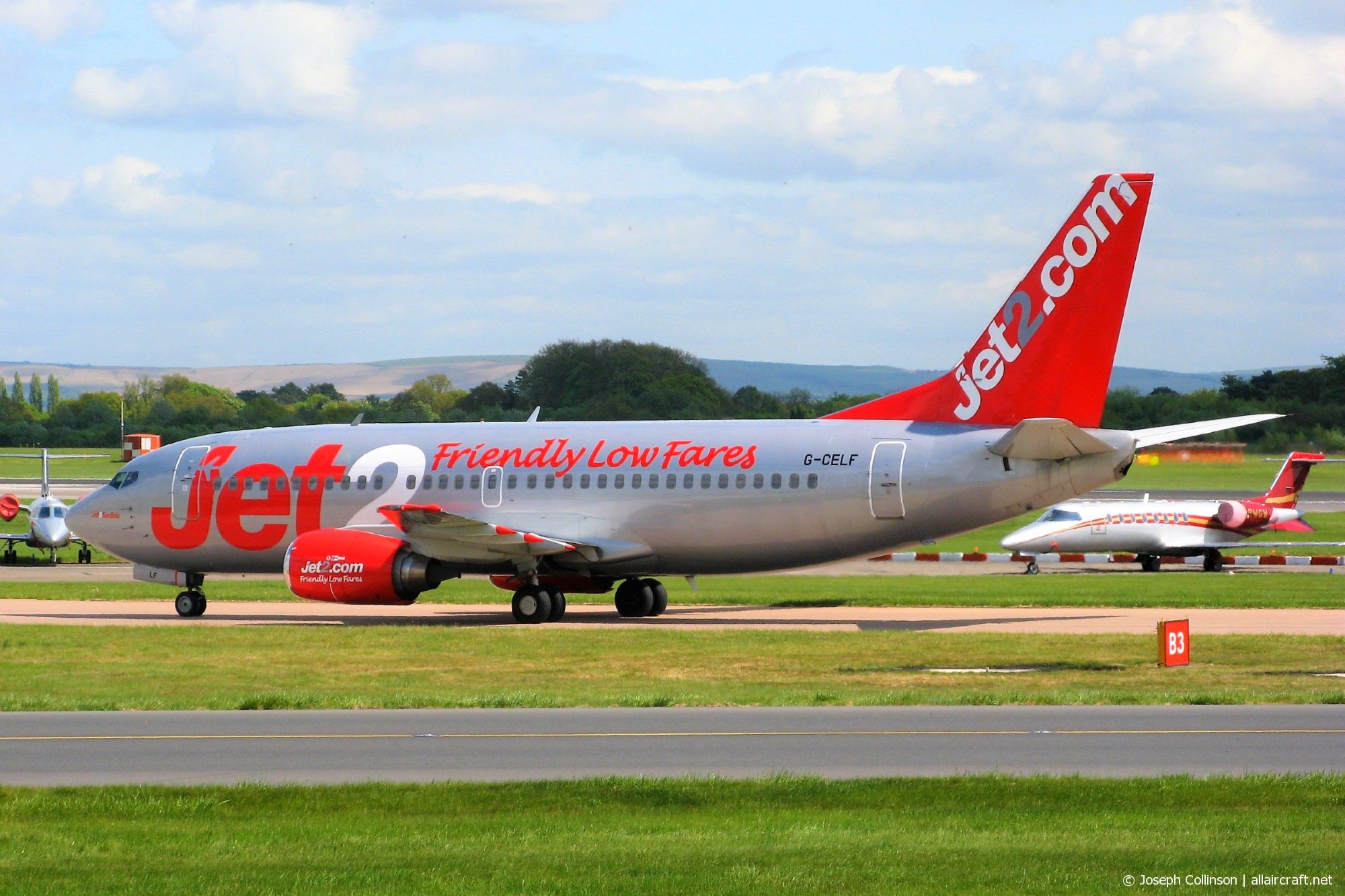 G-CELF (24302) 1988 Boeing 737-377