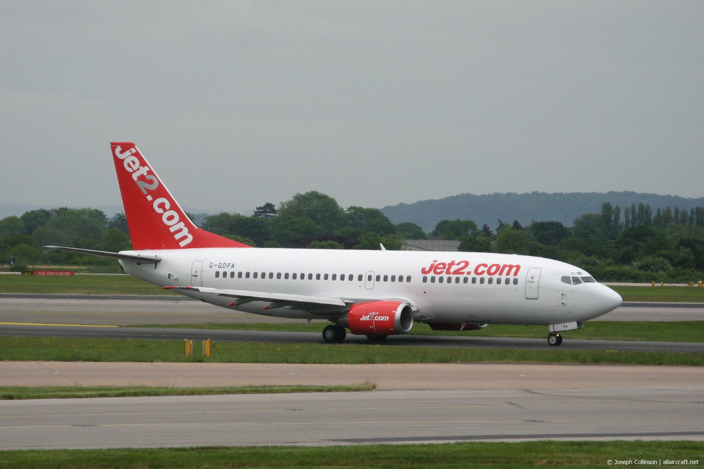 G-GDFA (24011) 1988 Boeing 737-3G7