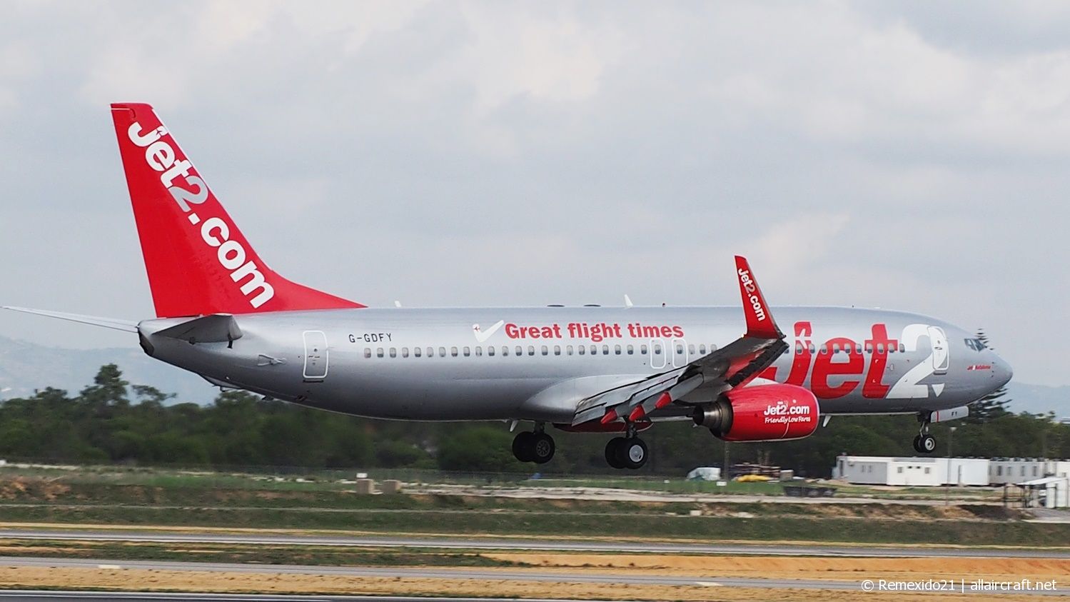 G-GDFY (30278) 2001 Boeing 737-86Q(WL)