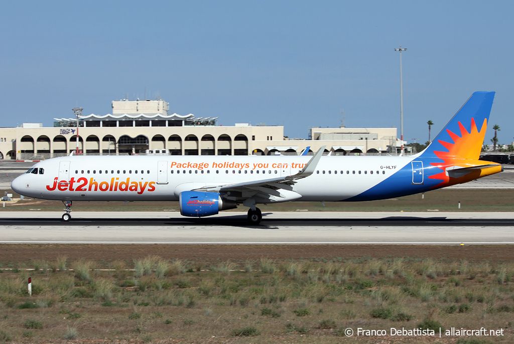 G-HLYF (6439) 2015 Airbus A321-211(WL)