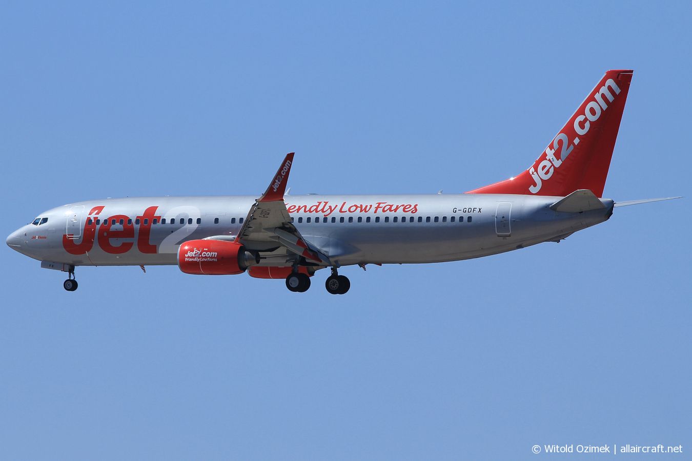 G-GDFX (27987) 2000 Boeing 737-8K5(WL)