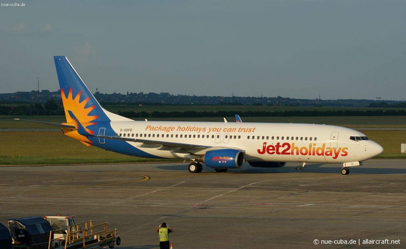 G-GDFD (27982) 1997 Boeing 737-8K5(WL)