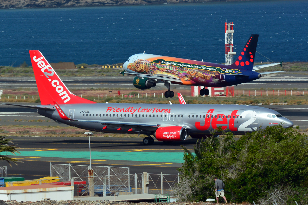 G-JZBL (63169) 2018 Boeing 737-8MG(WL)