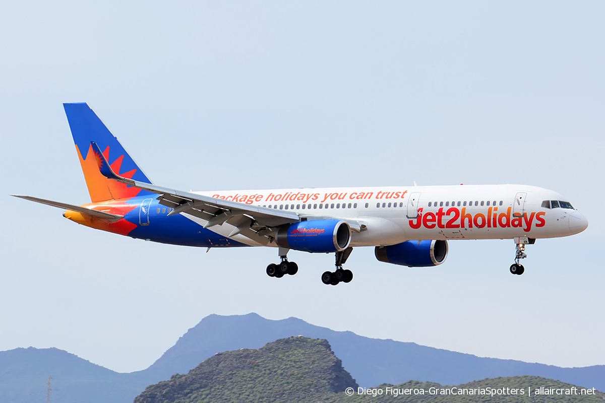 G-LSAN (26635) 1994 Boeing 757-2K2(WL)